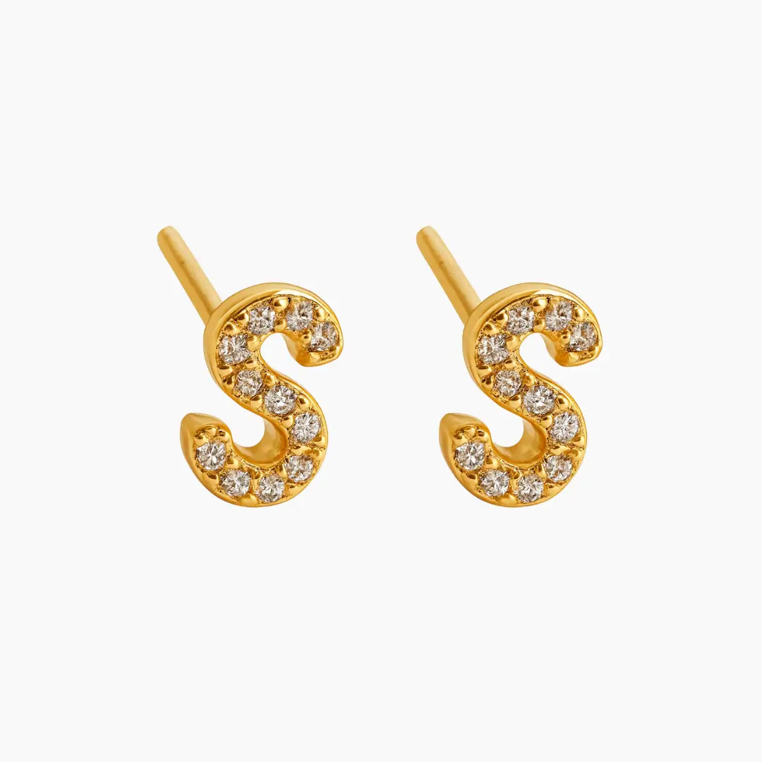 Letter Studs con Brillo