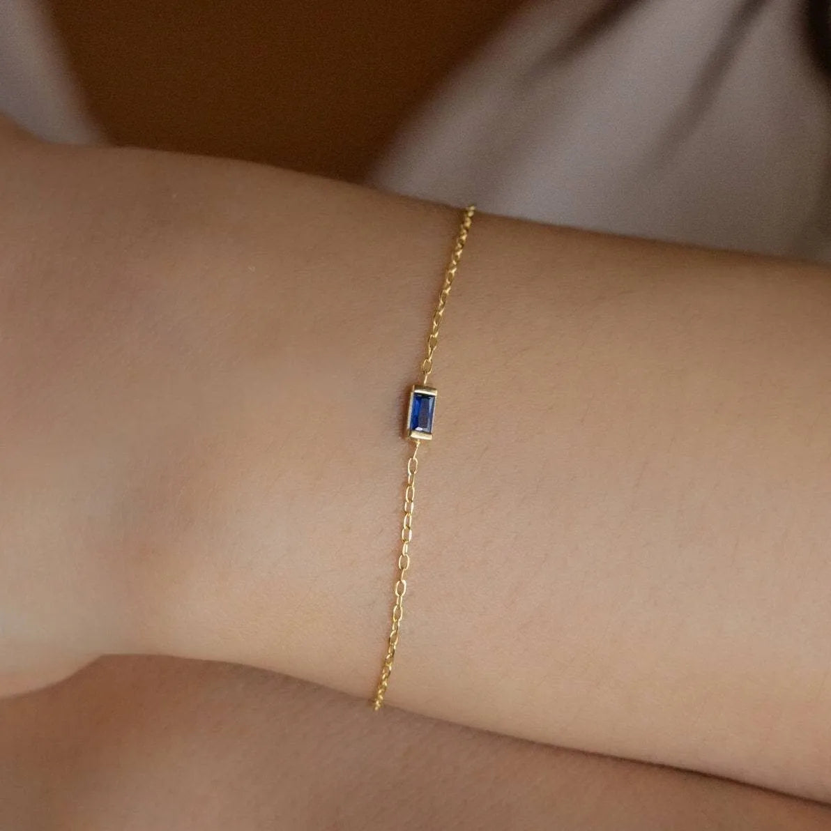 Pulsera Dainty Baguette Birthstone