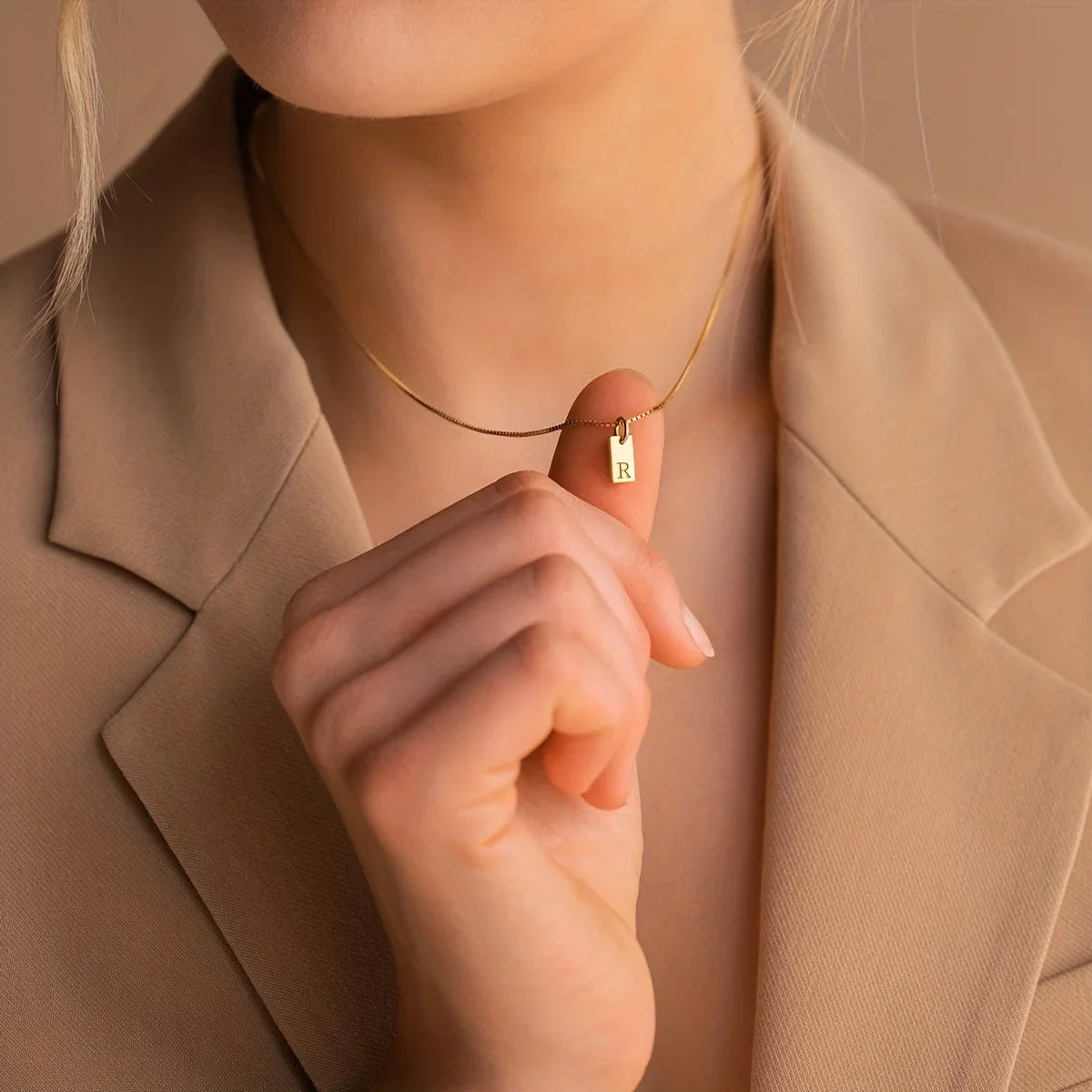 Collar Mini Initial Tag
