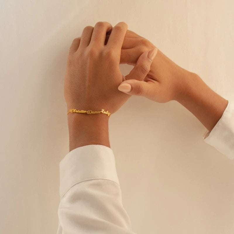Pulsera Petite Tiny Multiple Name