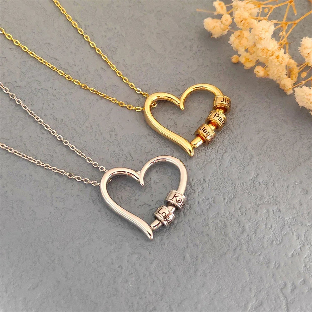 CHARMING HEART COLLAR CON BEADS GRABADAS