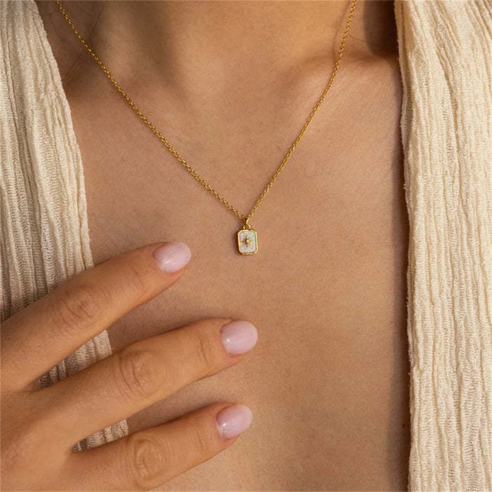 COLLAR NORTH STAR BIRTHSTONE