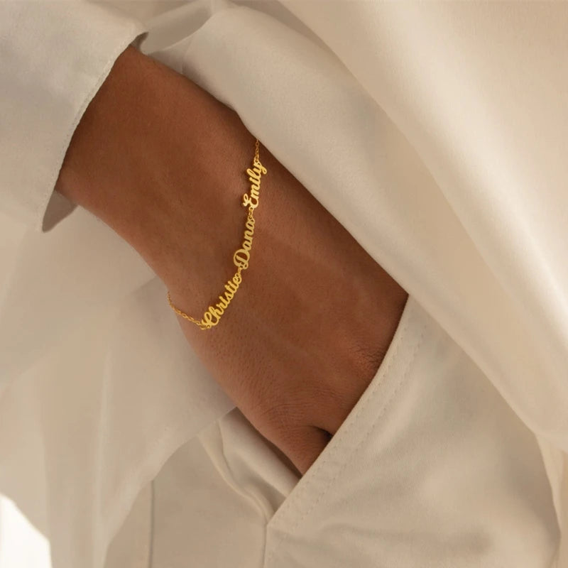 Pulsera Petite Tiny Multiple Name