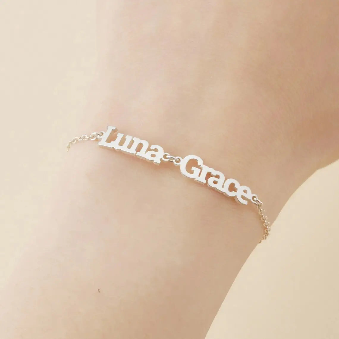 Pulsera Petite Tiny Multiple Name