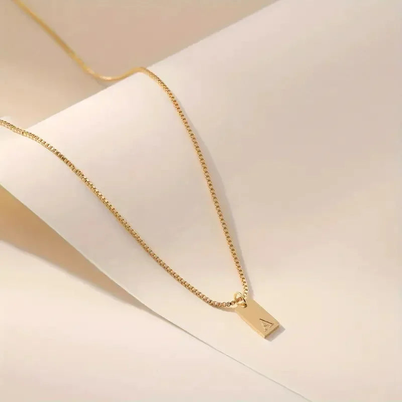 Collar Mini Initial Tag