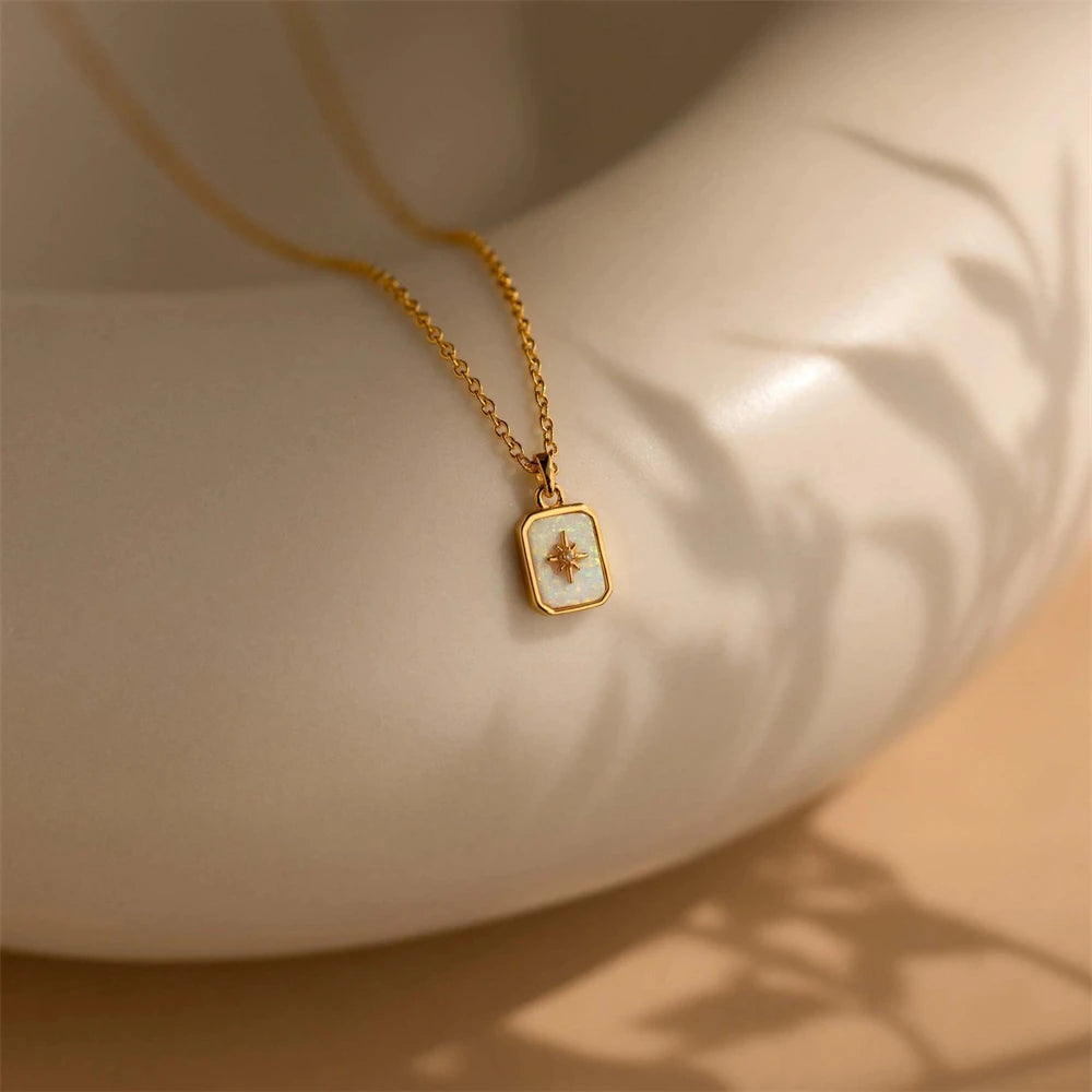 COLLAR NORTH STAR BIRTHSTONE