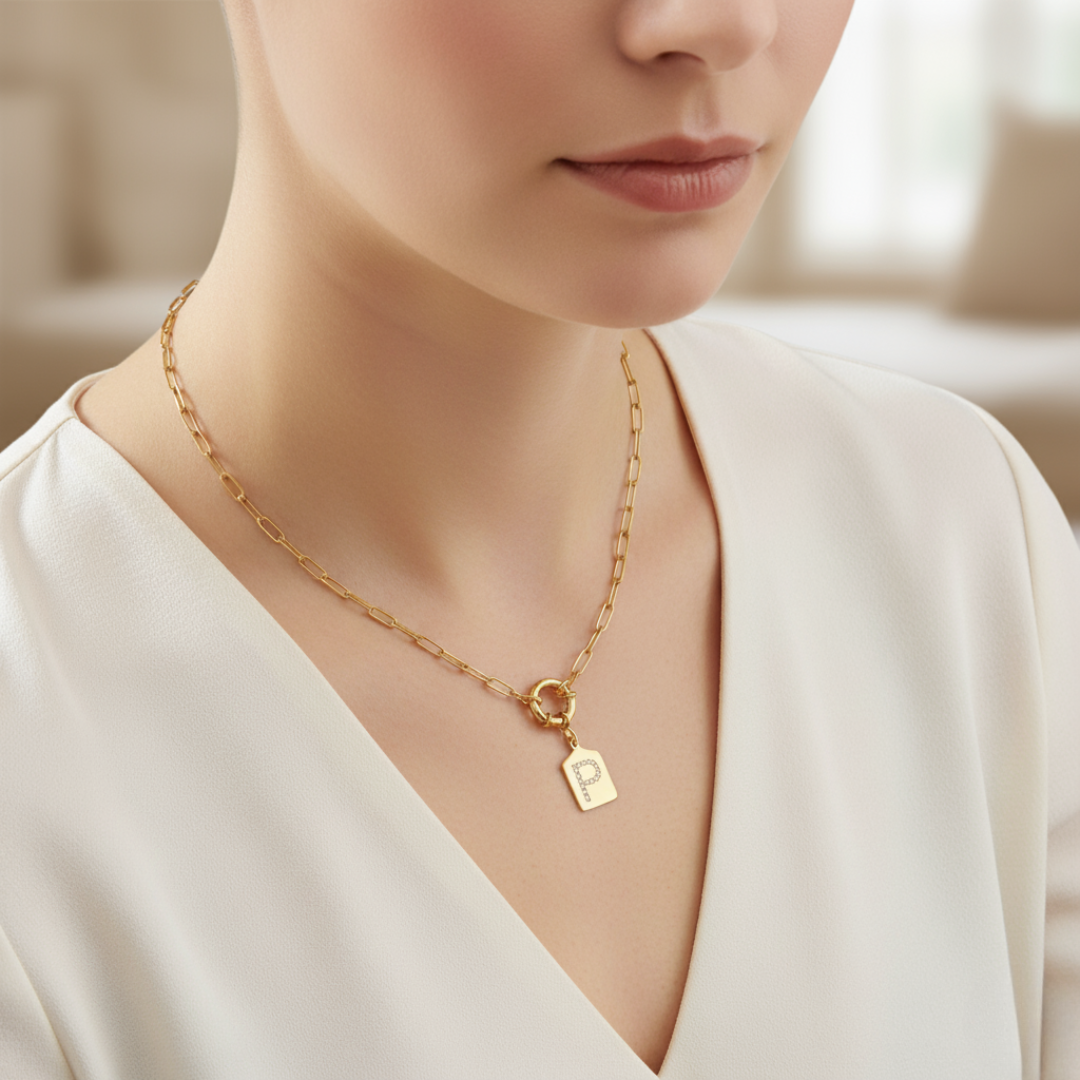 Collar Pavé con Inicial Colgante