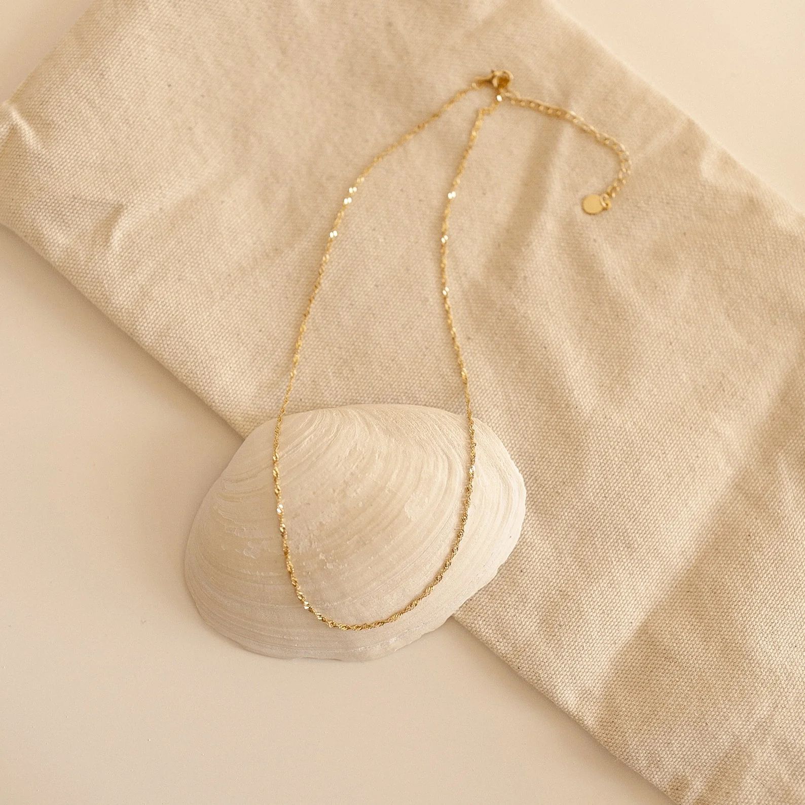 Collar Singapore Twist