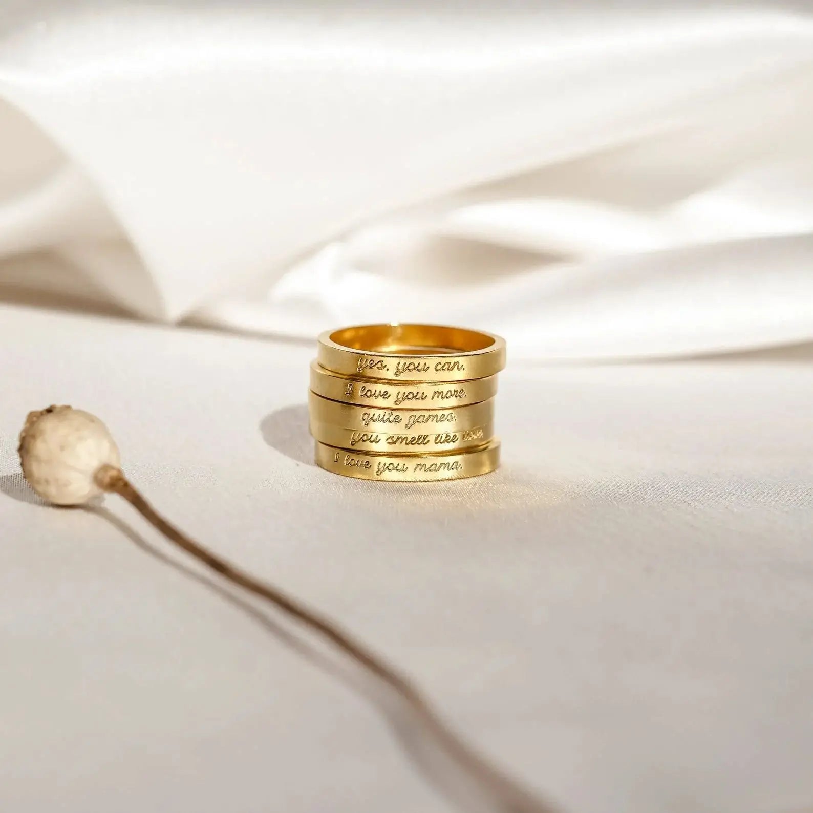 Anillo Fino con Mensaje