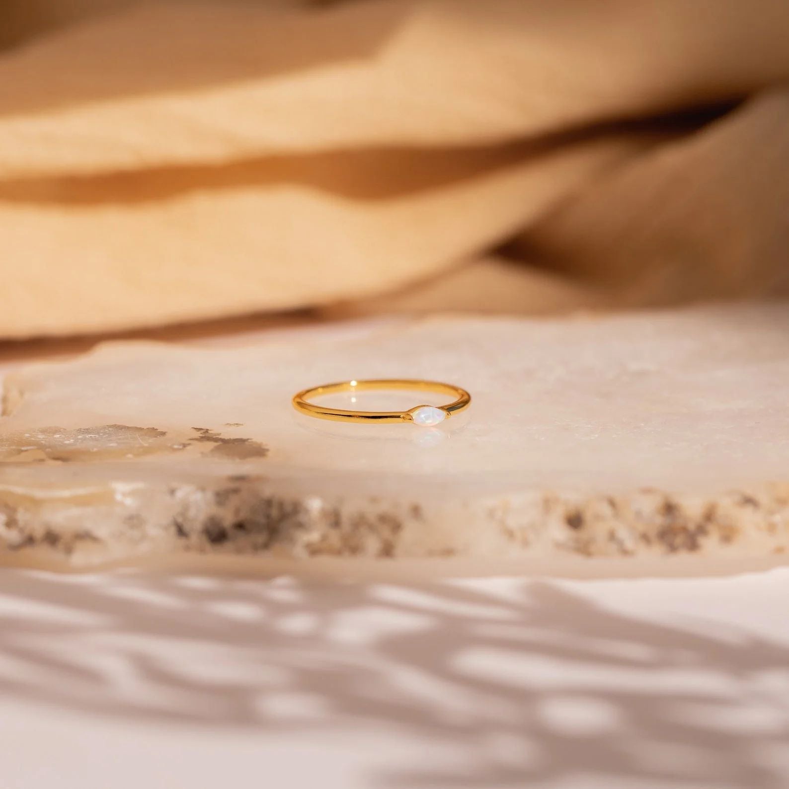 Anillo Eloise Opal
