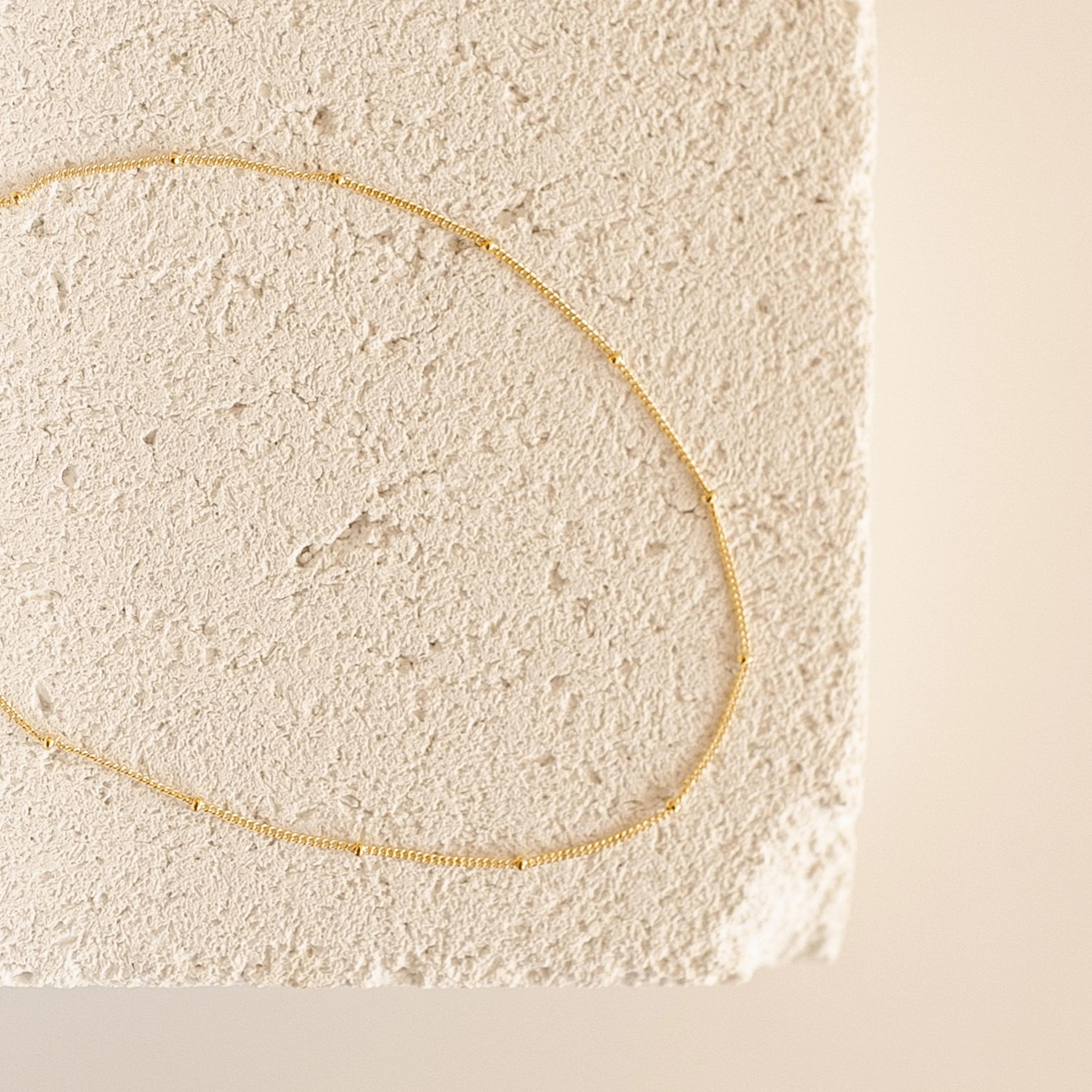 Collar Satellite