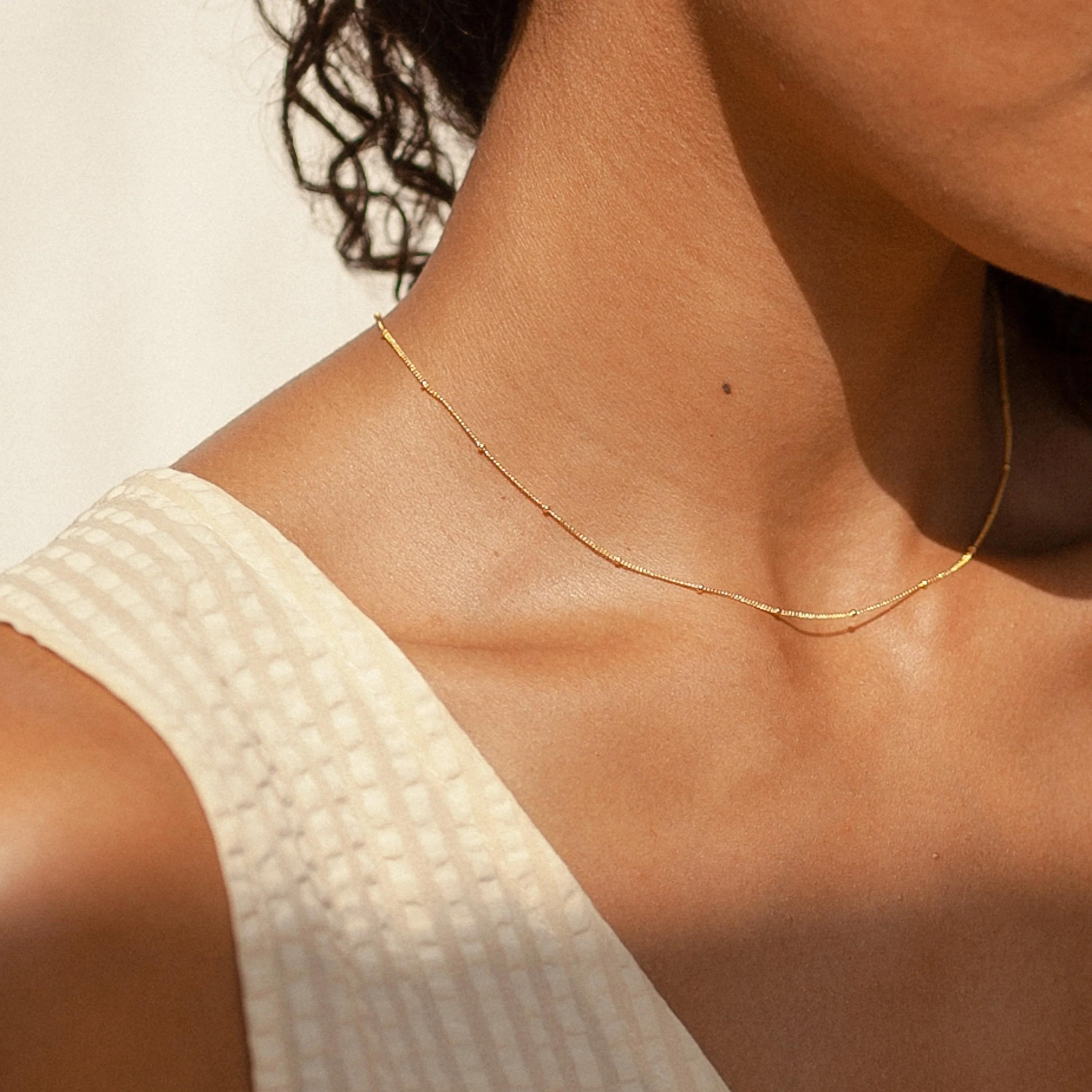Collar Satellite