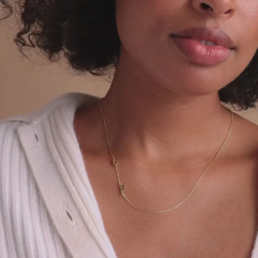Collar Sideways Initial