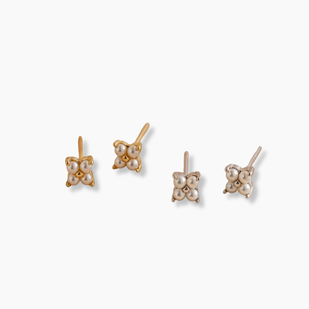 Pendiente Pearl Ivy Flower en Oro
